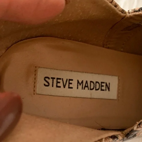 Steve Madden Brown Snakeskin Ankle Booties - Picture 2 of 7